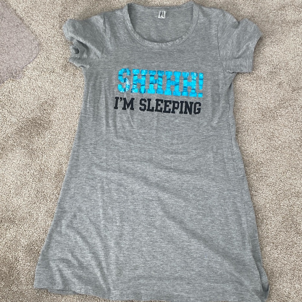 SHHHH! I’m Sleeping Rampage graphic grey Sleep shirt. M